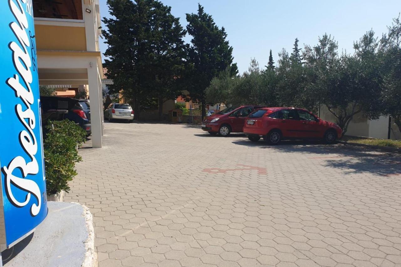 Apartments With A Parking Space Vrsi - Mulo, Zadar - 3276 Екстериор снимка