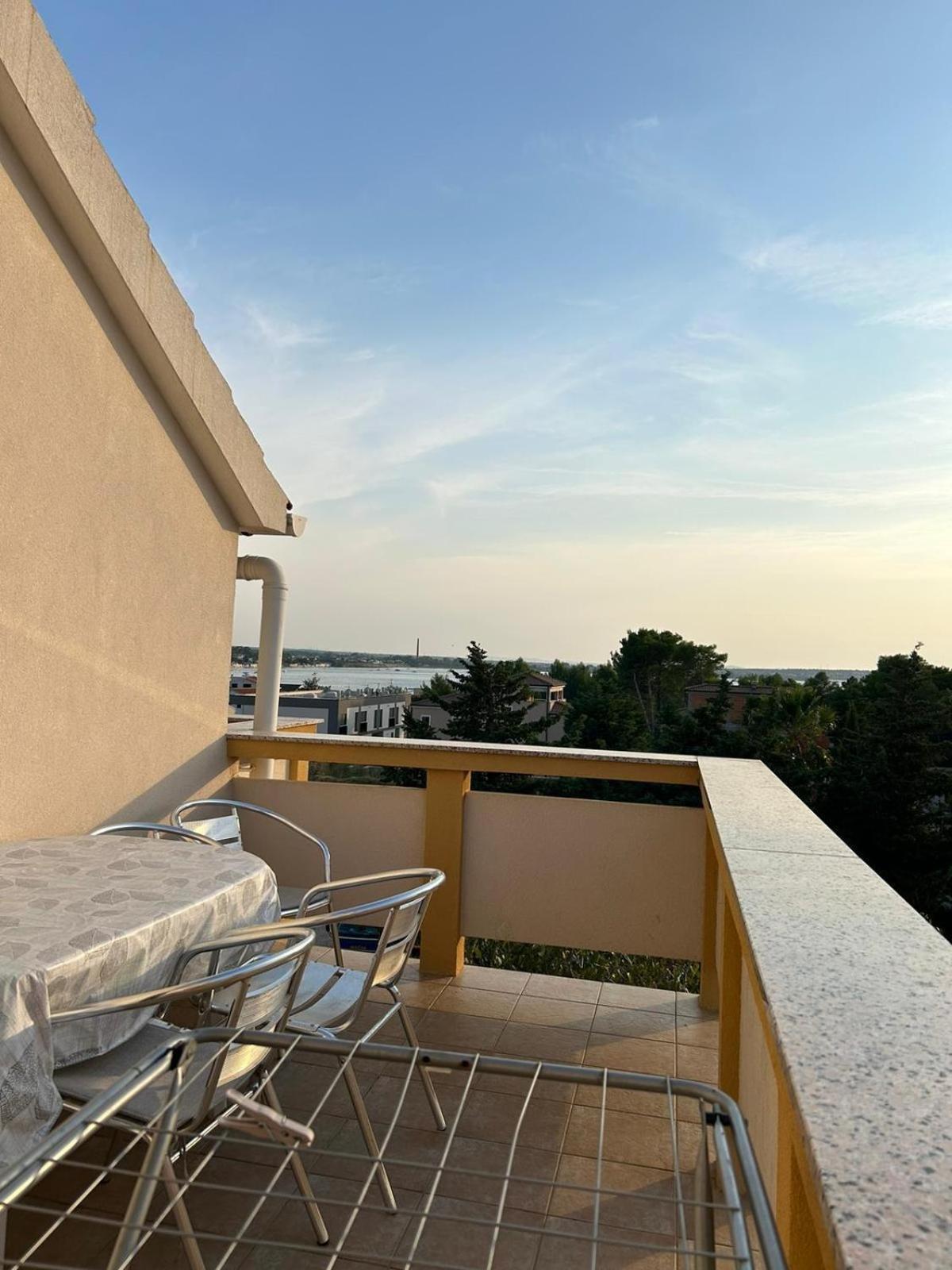Apartments With A Parking Space Vrsi - Mulo, Zadar - 3276 Екстериор снимка